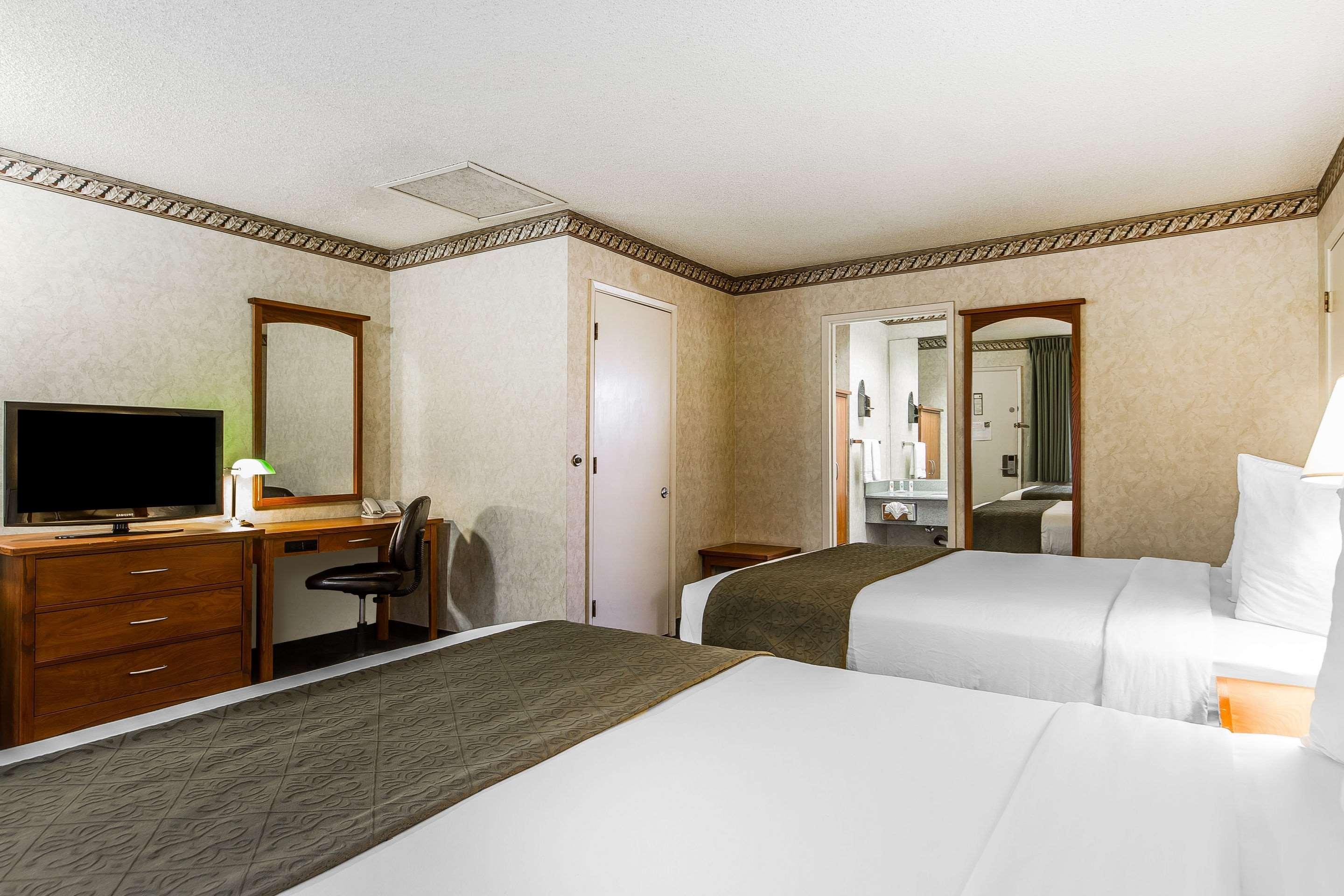 Quality Inn & Suites Silicon Valley Santa Clara Ngoại thất bức ảnh