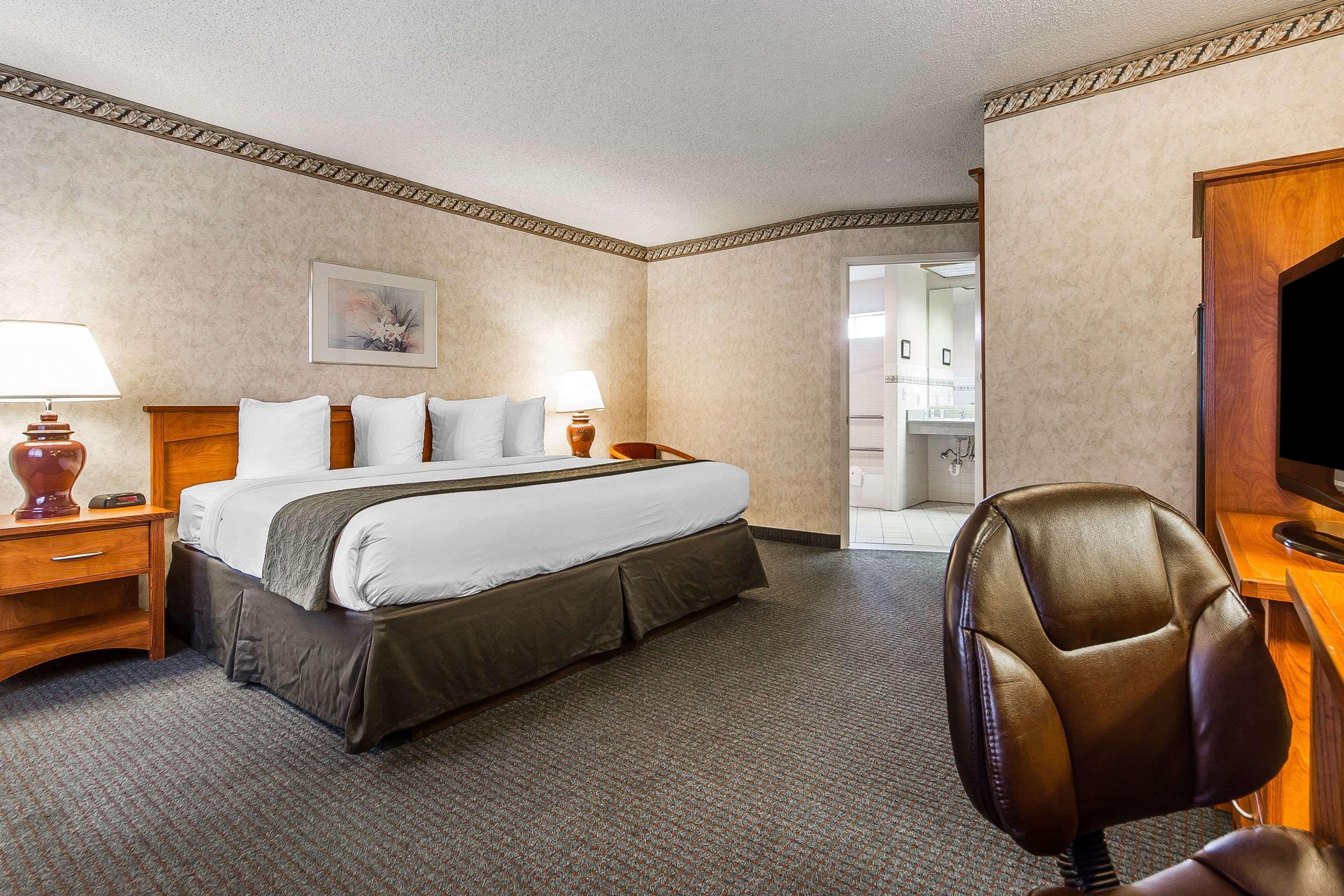 Quality Inn & Suites Silicon Valley Santa Clara Ngoại thất bức ảnh