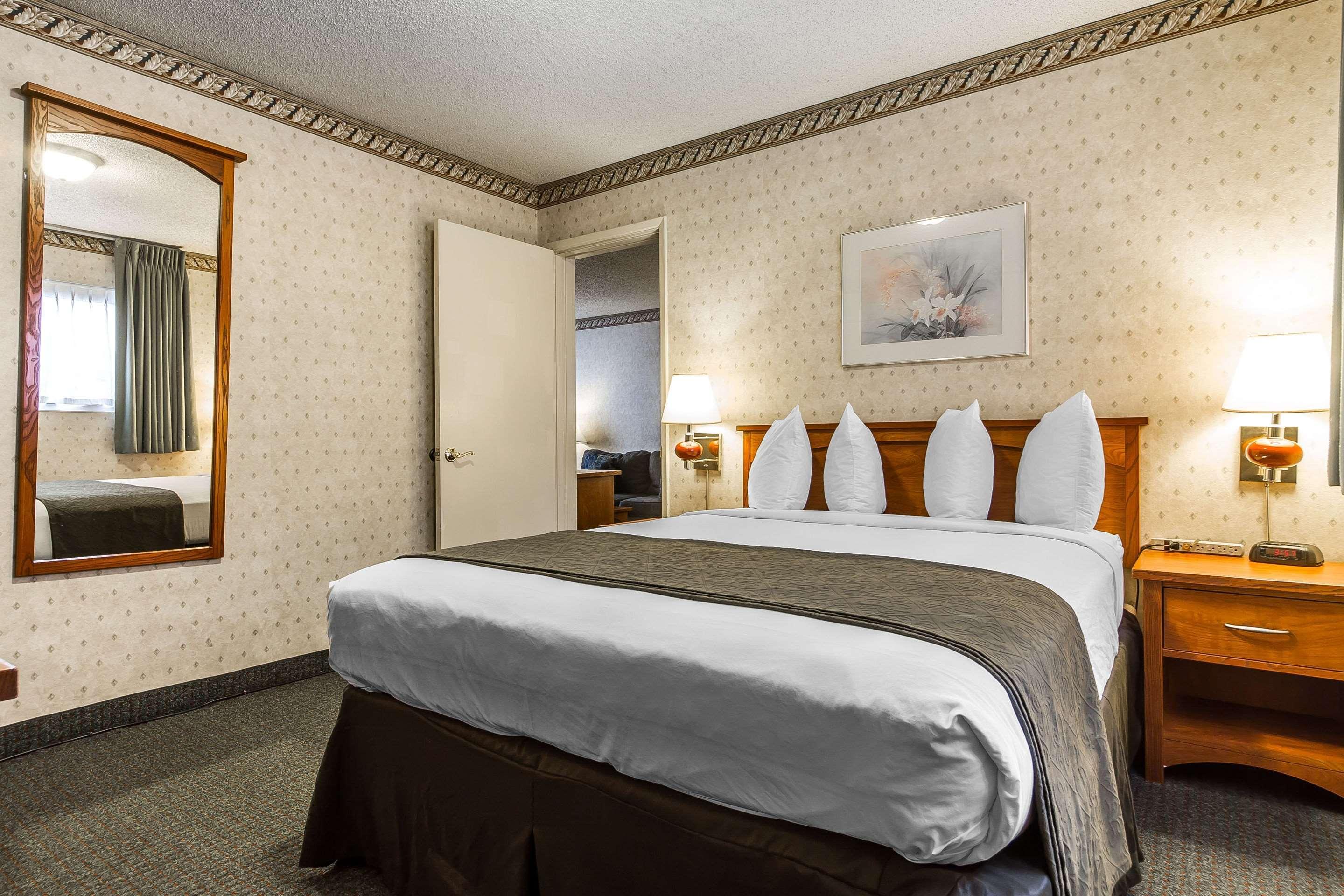 Quality Inn & Suites Silicon Valley Santa Clara Ngoại thất bức ảnh