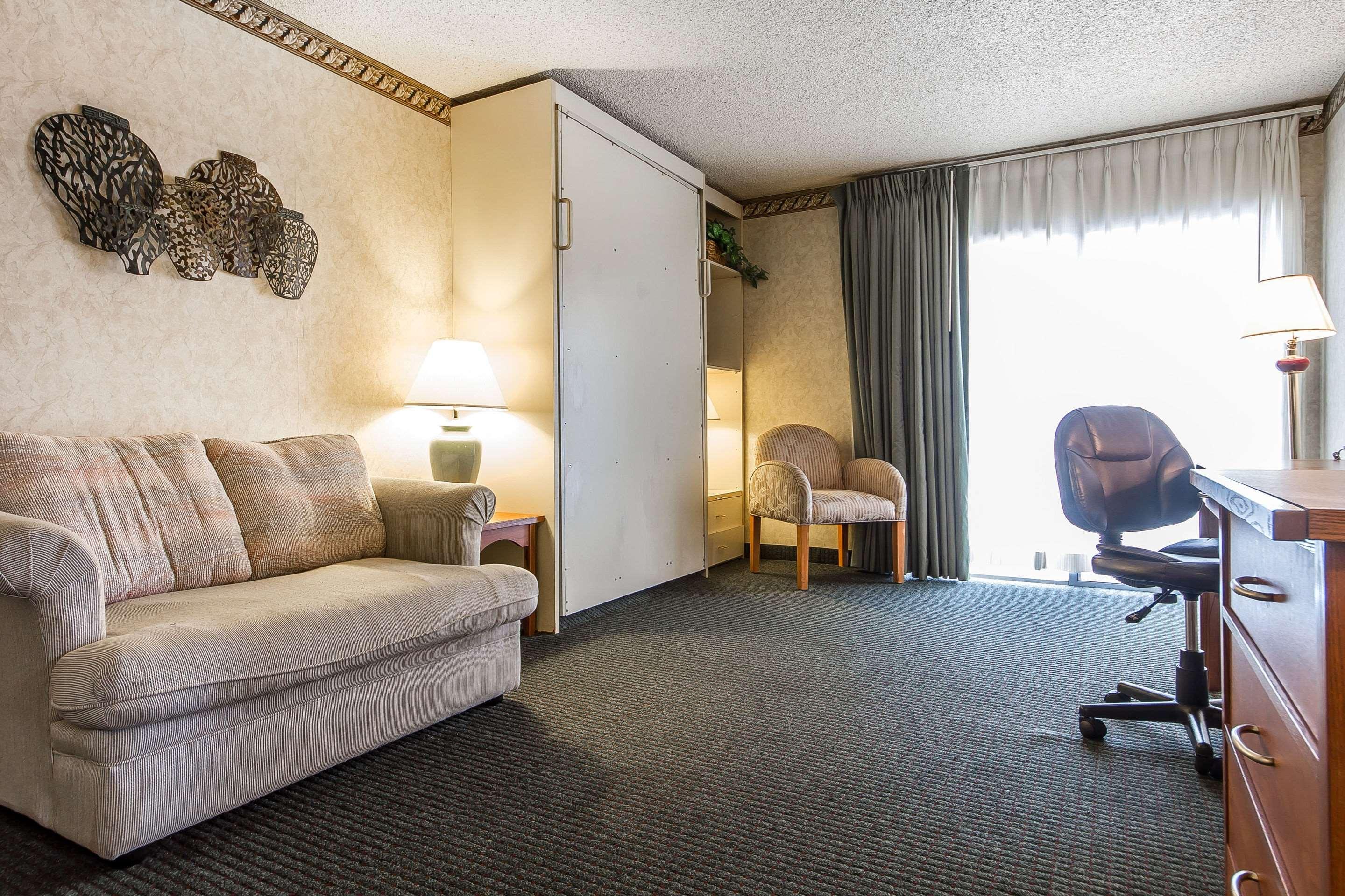 Quality Inn & Suites Silicon Valley Santa Clara Ngoại thất bức ảnh