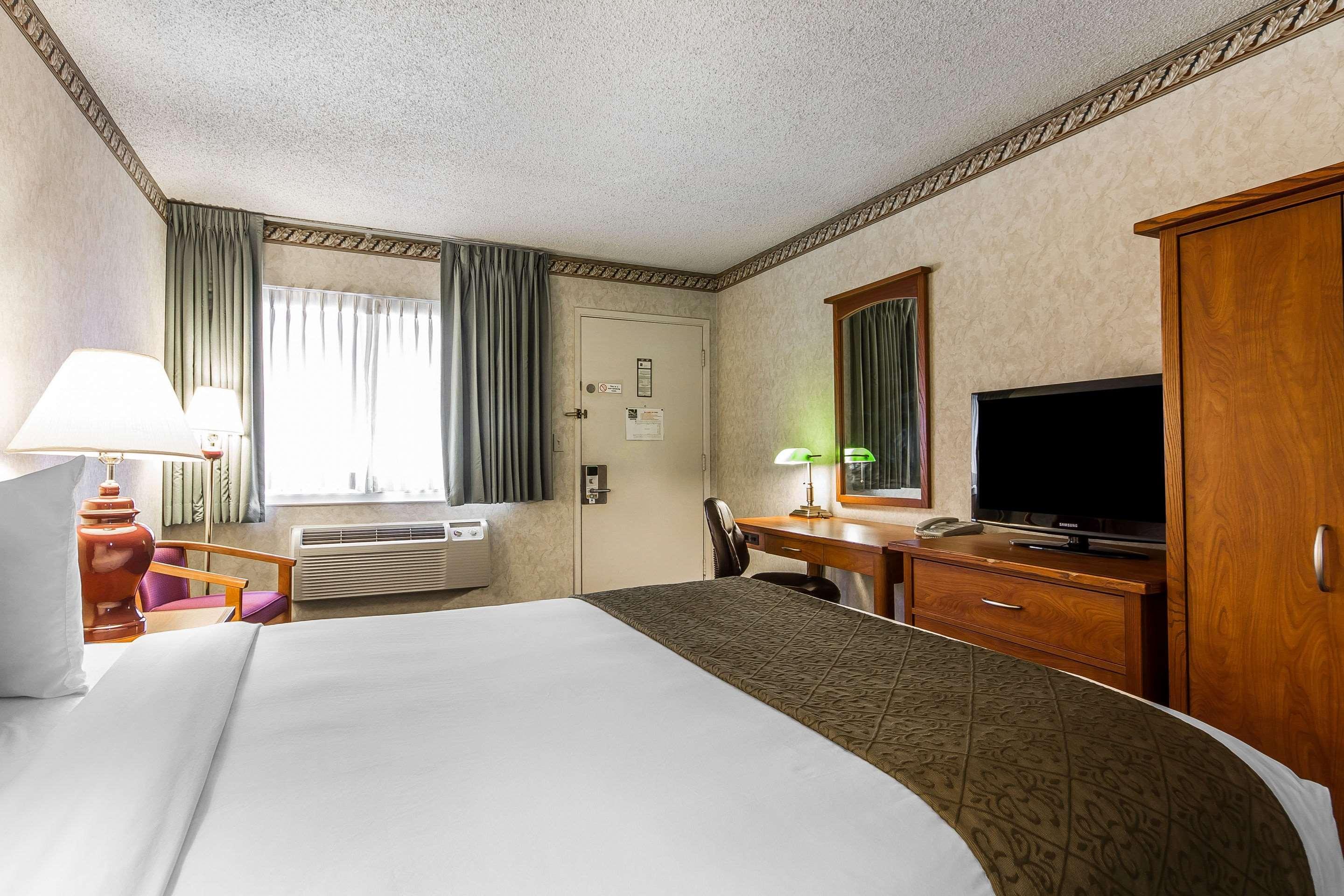 Quality Inn & Suites Silicon Valley Santa Clara Ngoại thất bức ảnh