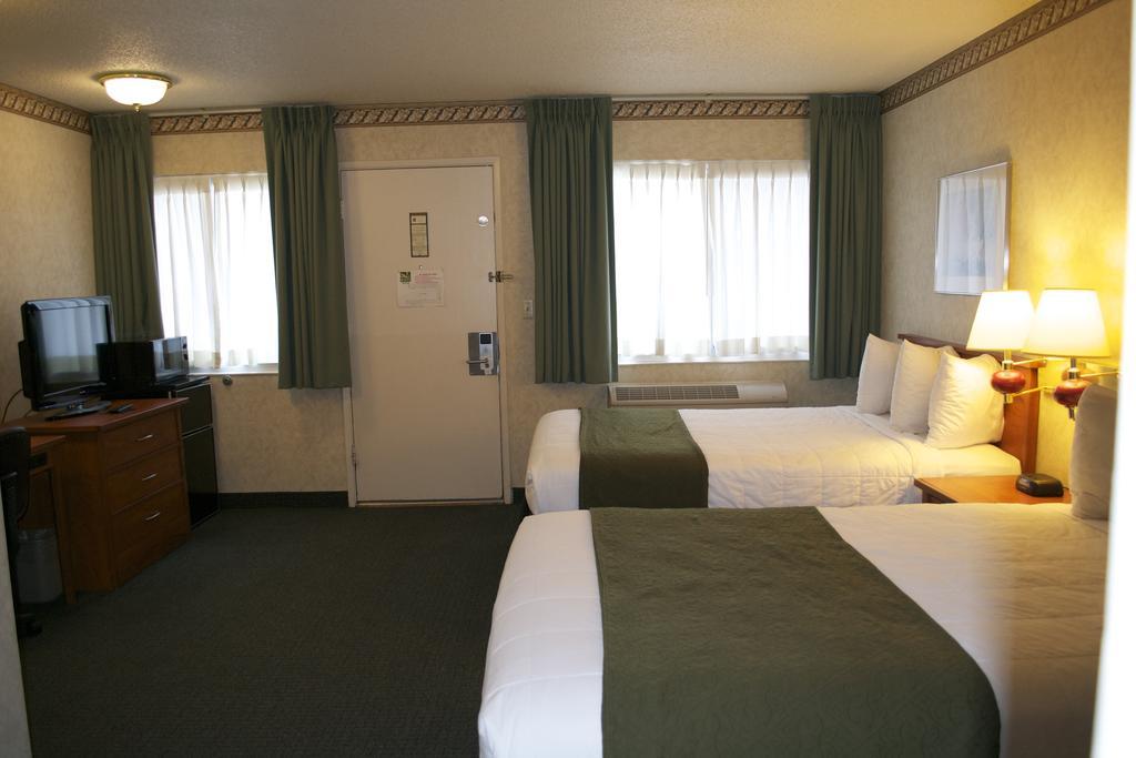 Quality Inn & Suites Silicon Valley Santa Clara Ngoại thất bức ảnh